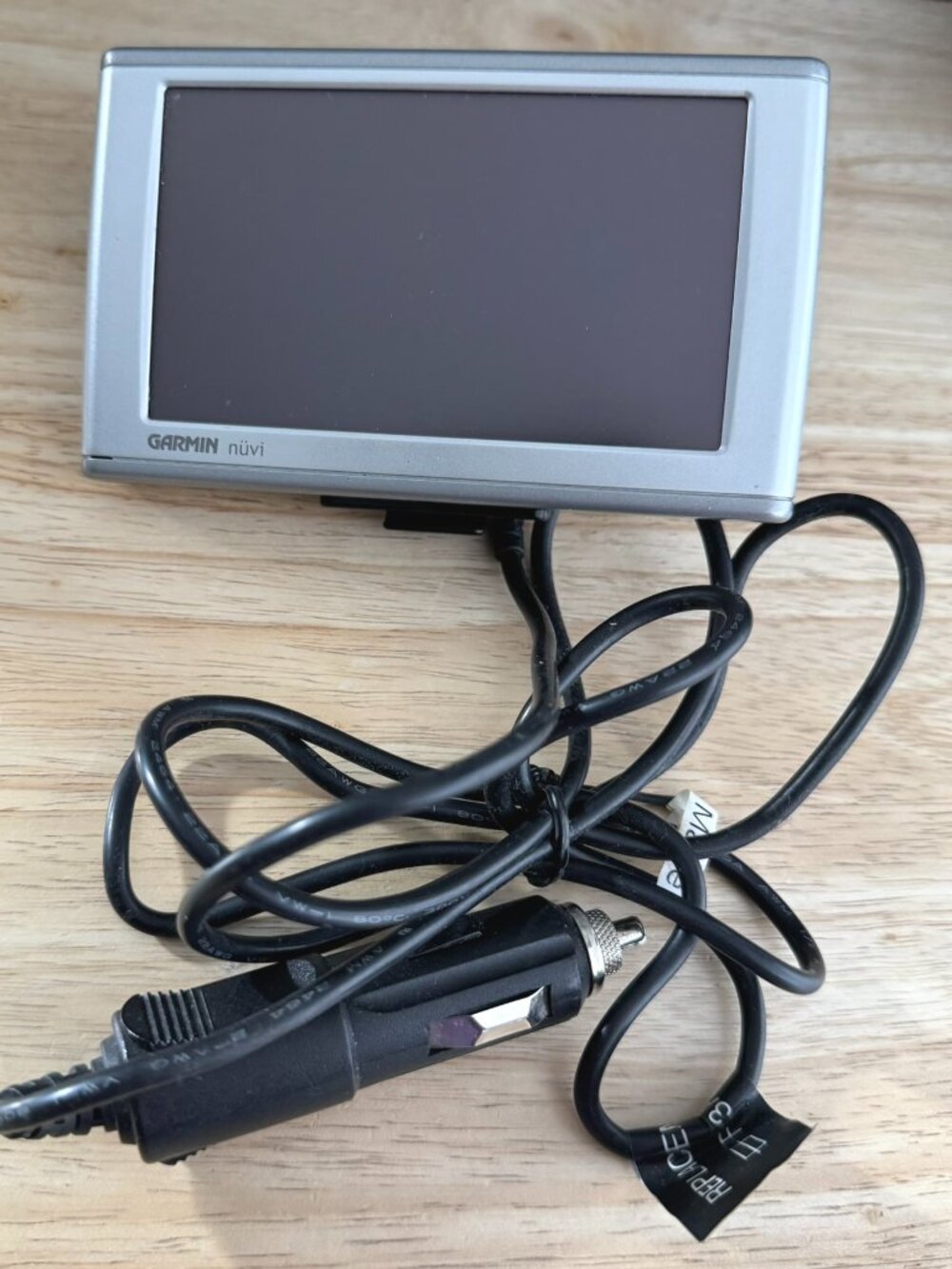 Garmin Nuvi 650 Portable Touch Screen GPS Navigation System With Charger MC-296